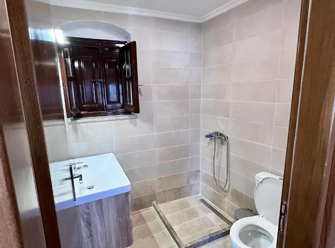 Дом отдыха Pavlos House *