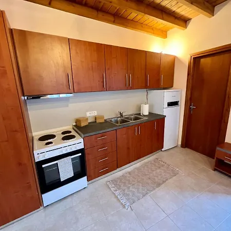 Pavlos House בית נופש *